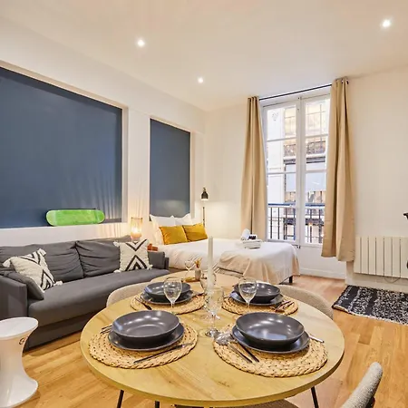 Charming & Modern Center Of