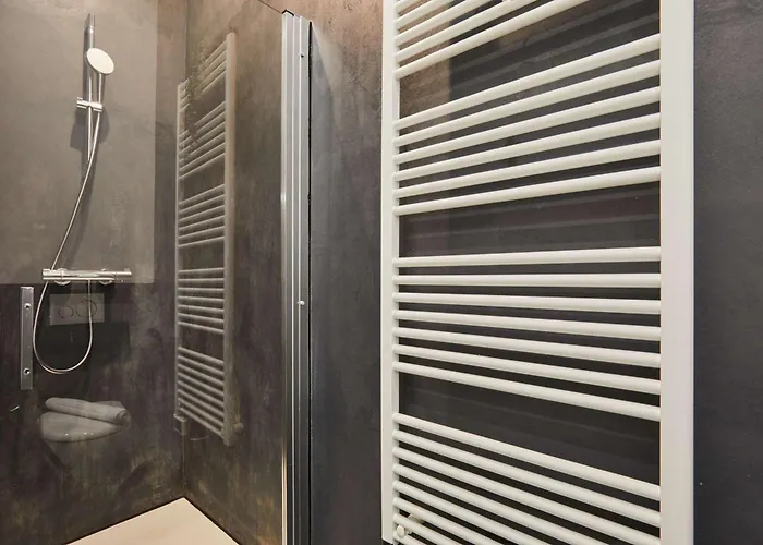 Charming & Modern Center Of Апартаменты *