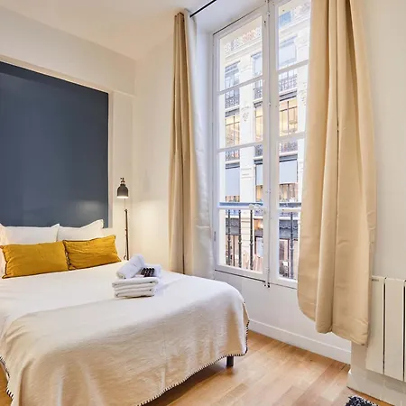 Charming & Modern Center Of Apartament