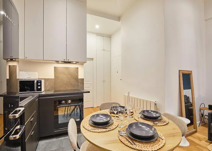 Charming & Modern Center Of Paryż