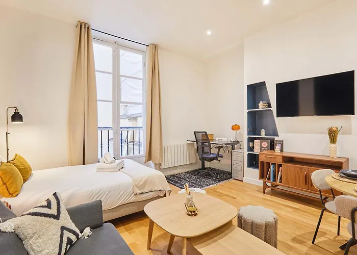 Apartament Charming & Modern Center Of *