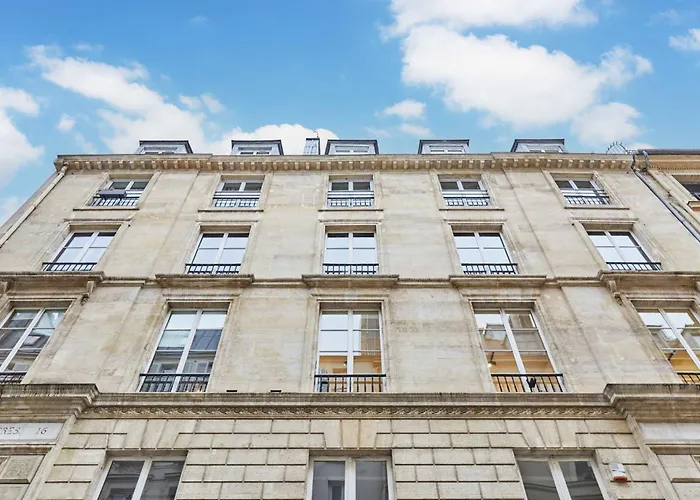 Charming & Modern Center Of Apartament *